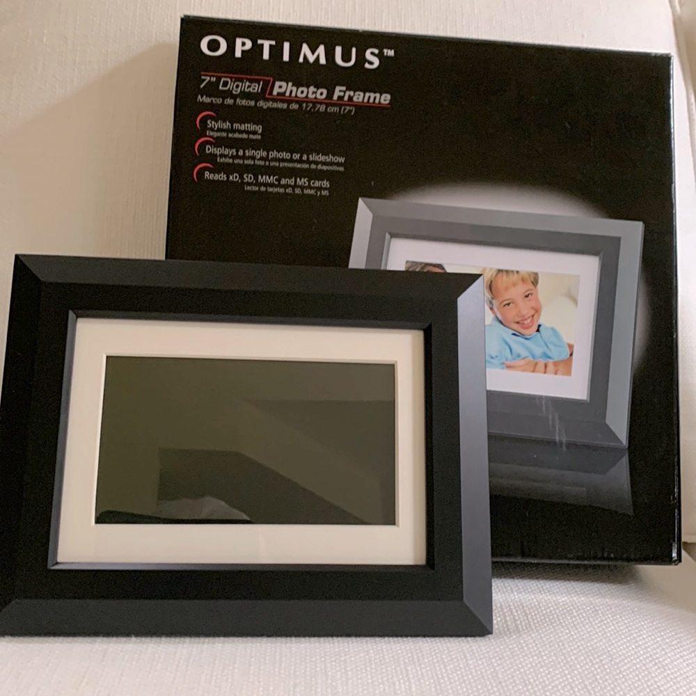 Optimus Digital Photo Frame